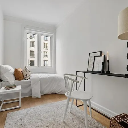 Spacious 5-bedroom In The Middle Of Majorstua Apartament