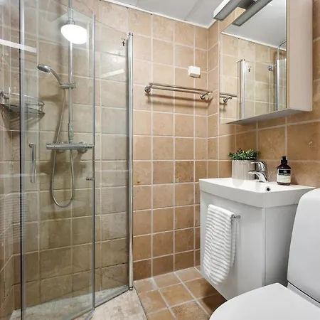 Spacious 5-bedroom In The Middle Of Majorstua Oslo