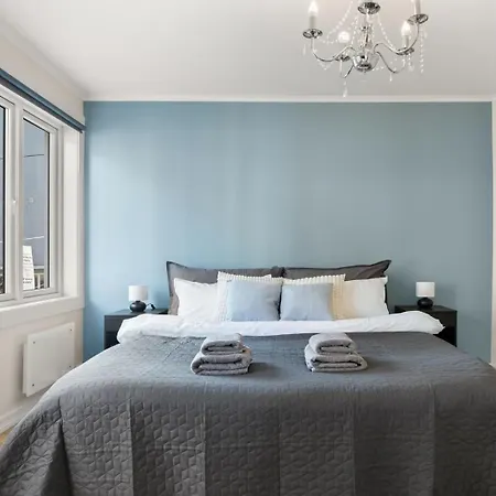 Spacious 5-bedroom In The Middle Of Majorstua Apartamento *