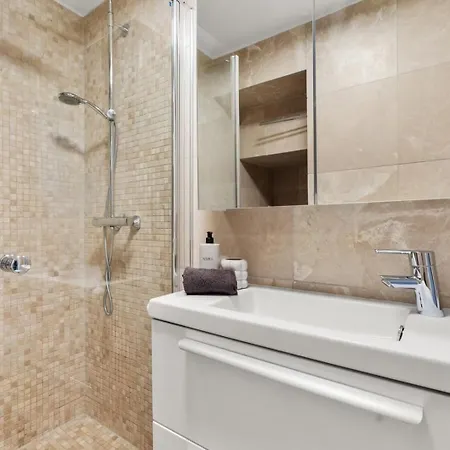 Spacious 5-bedroom In The Middle Of Majorstua Oslo